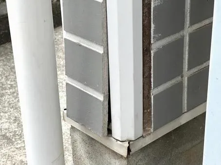 外壁　反り